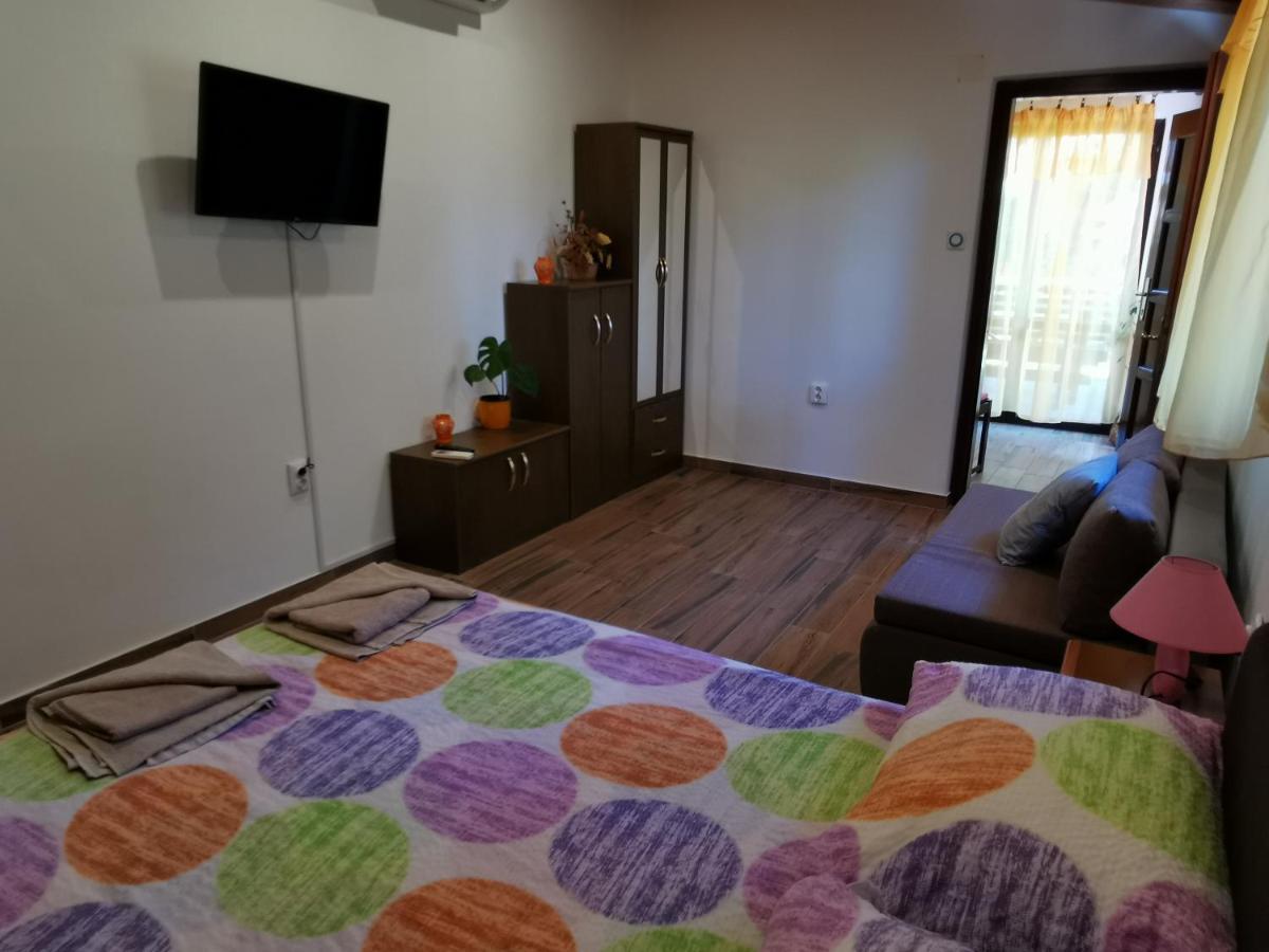 Apartment Kika Ližnjan Extérieur photo